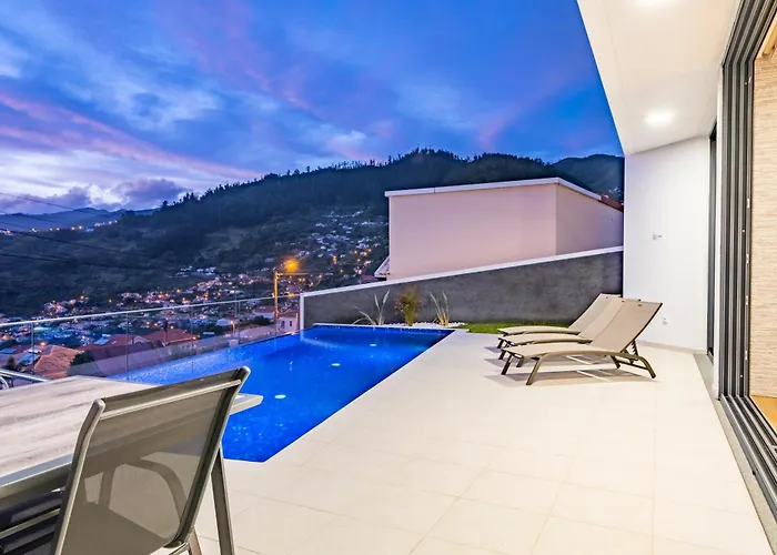 Plumeria ヴィラ アルコ・ダ・カリェタ