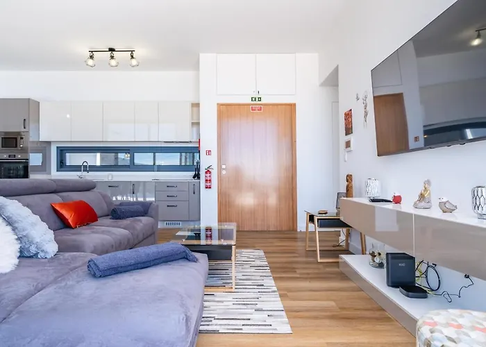 Plumeria Vila Arco da Calheta (Madeira)