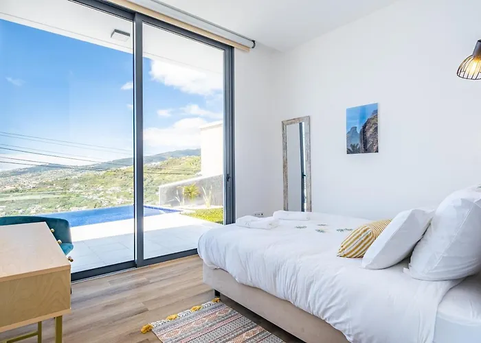 Vila Plumeria Arco da Calheta (Madeira)