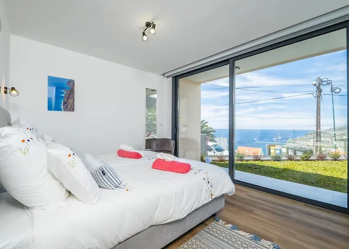 Plumeria Arco da Calheta (Madeira)